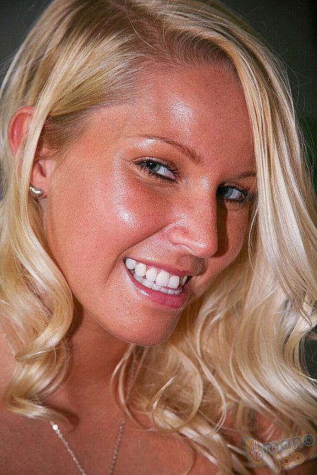 Mr POV featuring Vanessa vault Sex Pictures - Image 19 of 21  in Pussy category   featuring Vanessa Cage 