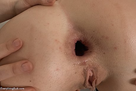 Everything booty performed by Daikiri, Isabella Clark XXX Porn Pics - Image 1 of 21  in Lesbian category   featuring Lina, Isabella Clark, Daikiri 