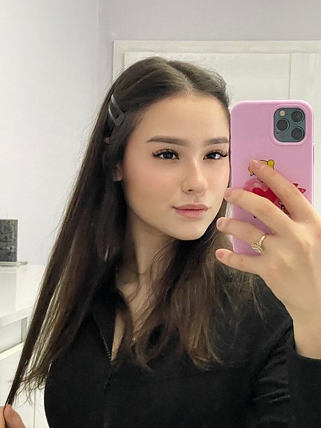 OnlyFans Julia Kiss nude Pictures - Image 8 of 20  in Model category  