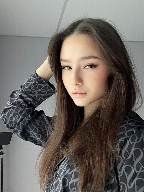 OnlyFans Julia Kiss nude Pictures - Image 16 of 20  in Model category  