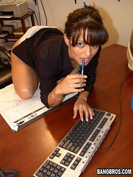 Cougar MILF Mason Storm uncovers fake tits & swallows jizz in office blowjob - Image 8 of 16  in Cumshot category   featuring Preston Parker, Mason Storm 
