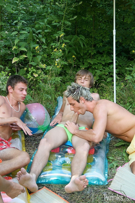 Insatiable young young gay amateurs strip & fuck each other in an outdoor gangbang - #1265144