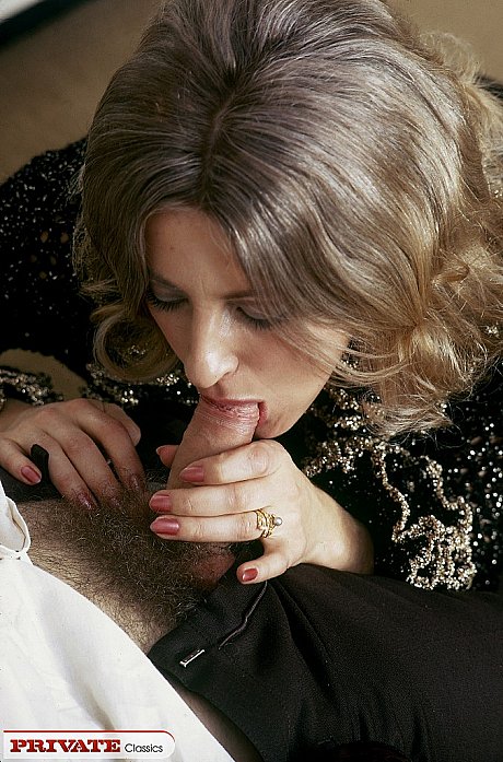 Dildo insertions and dick swallowing feature in this vintage blow and bang - Image 5 of 14  in Dildo category  