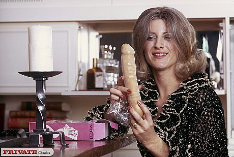 Dildo insertions and dick swallowing feature in this vintage blow and bang - Image 8 of 14  in Dildo category  
