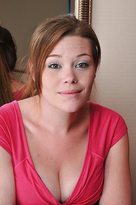 Amateur fatty Margot reveals her large saggy melons and spreads her bald twat - Image 2 of 16  in Close Up category   featuring MARGOT 