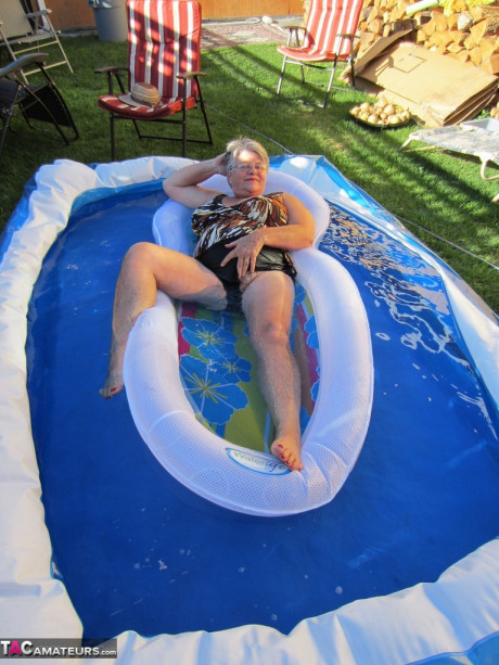 Fatty older granny Girdle Goddess peels to enjoy wading pool thin dip - #1264470