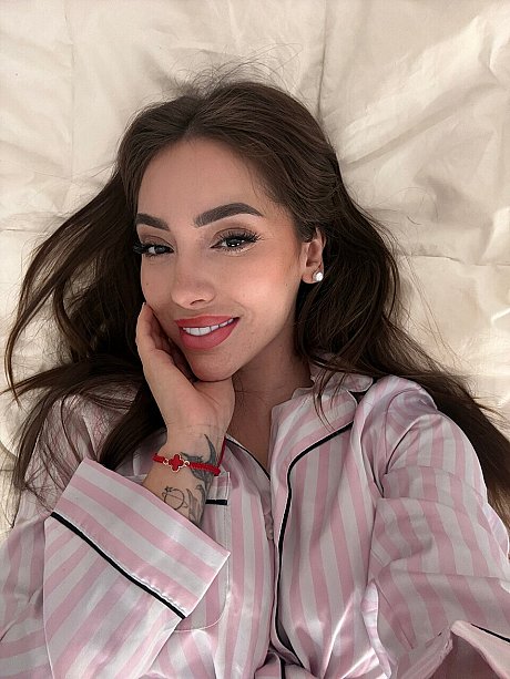 OnlyFans Haleema Ahmed undressed Pictures - Image 11 of 11  in Model category  