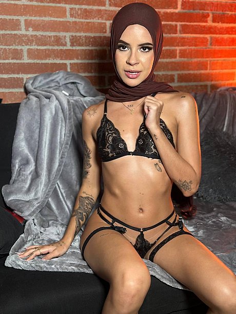 Solo model Amira Basheer sports a veil while outfitted in attractive undies - Image 10 of 10  in Babe category   featuring Amira Basheer 