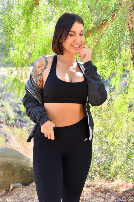 Sporty MILF Ivy toys her horny cunt after flaunting her juicy boobs in public - #1259986
