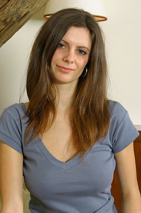 Sweet amateur Martina strips to her leggings and flaunts her satin-clad ass - Image 9 of 20  in Legs category   featuring Martina 