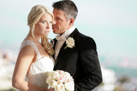 Blondie chick lady Anikka Albrite gets boned by her new fiance after the wedding - 1 of 15  MILF   featuring Anikka Albrite 