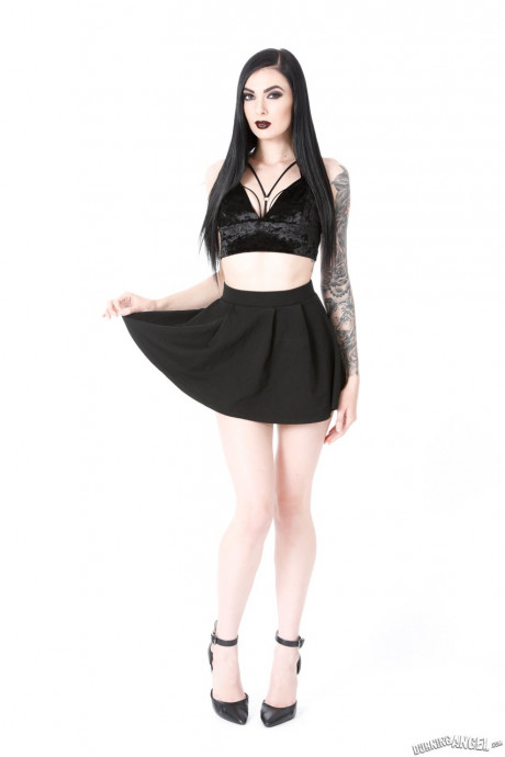 Goth hottie Marley Brinx's tattooed body and shaved cunt is waiting for cock - #1467716