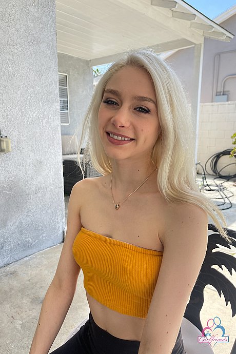 Amateur GF Scarlett Hampton shows her attractive pierced tits and hot holes - Image 1 of 21  in Pussy category   featuring Scarlett Hampton 