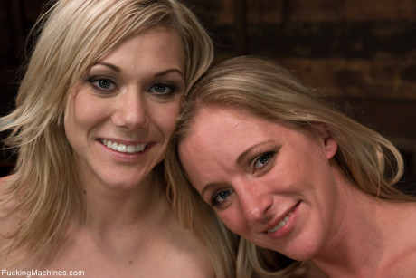 Lesbians Dia Zerva & Samantha Sin have doggystyle sex with machine dildos - #1081314