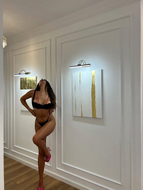 OnlyFans Cleo Divine starring Cleo Devine XXX Porn Pics - Image 11 of 15  in Model category   featuring Cleo Devine 