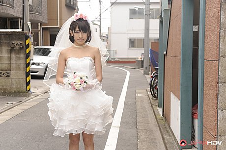 Pretty Japanese bride Ruri Narumiya poses on the street during her massive day - Image 2 of 15  in Outdoor category   featuring Ruri Narumiya 