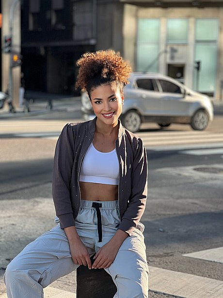 Pretty OnlyFans babe Samira Arab poses in her outdoor solo compilation - Image 8 of 16  in Babe category  