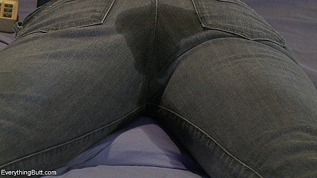 Lesbian babe Ivy Mokhov getting anally dominated by wicked nurse Bobbi Starr - Gallery #48080