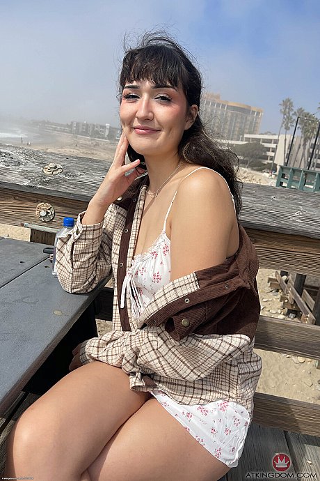 ATK Galleria featuring Zoey Jpeg XXX Pics - Image 15 of 20  in Big Clit category   featuring Zoey Jpeg 