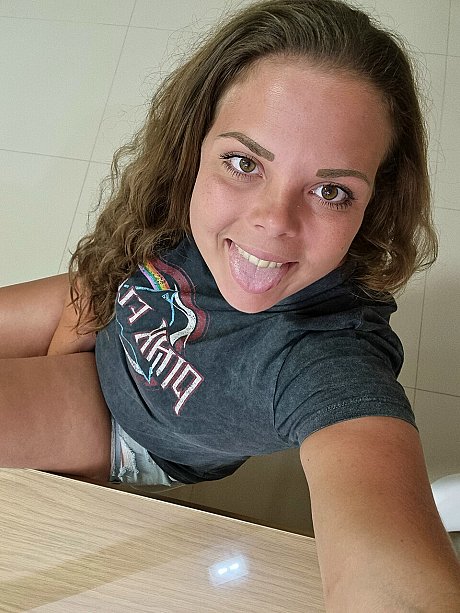 Ersties featuring Lea L Porn Gallery - Image 15 of 20  in Amateur category   featuring Lea L 