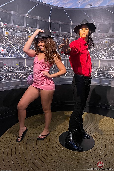 ATK Galleria performed by Willow Ryder XXX Pics - Image 20 of 21  in Close Up category   featuring Willow Ryder 