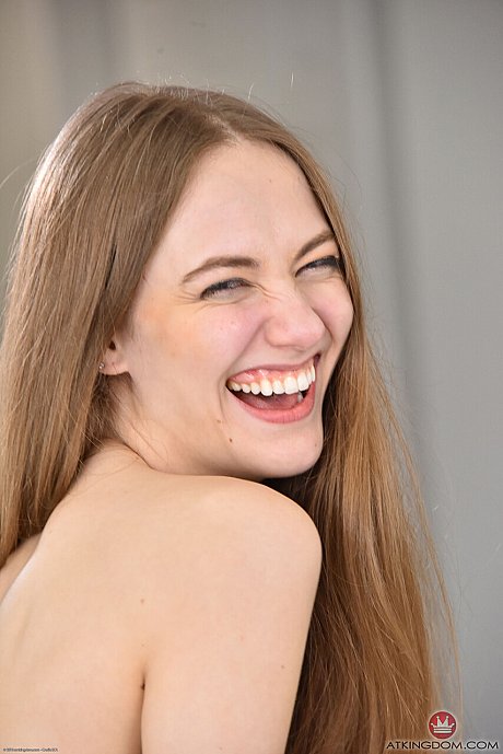 ATK Petites featuring Samantha Hayes naked Pictures - Image 9 of 21  in Babe category   featuring Samantha Hayes 