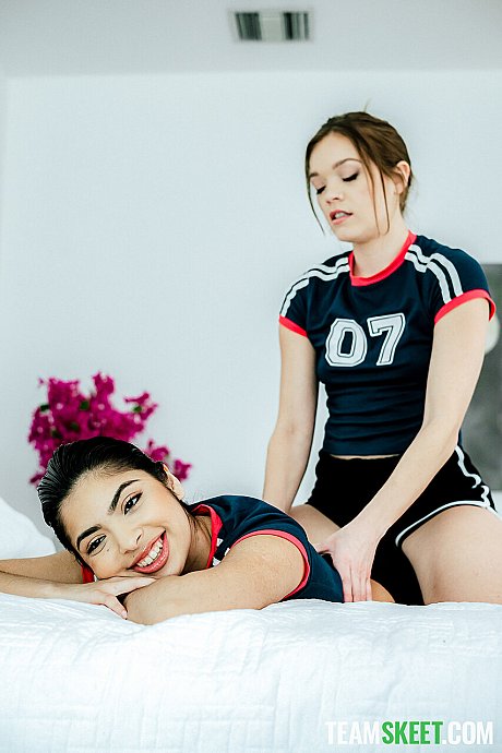 Step Siblings featuring Elias Cash, Hazel Heart, Katie Kush Hot Photos - Image 8 of 21  in Lesbian category   featuring Elias Cash, Katie Kush, Hazel Heart 