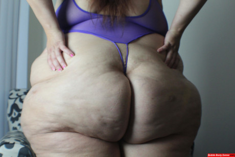 Amateur whore gf broad displays her big behind and thunder thighs in revealing undergarment - #1197169