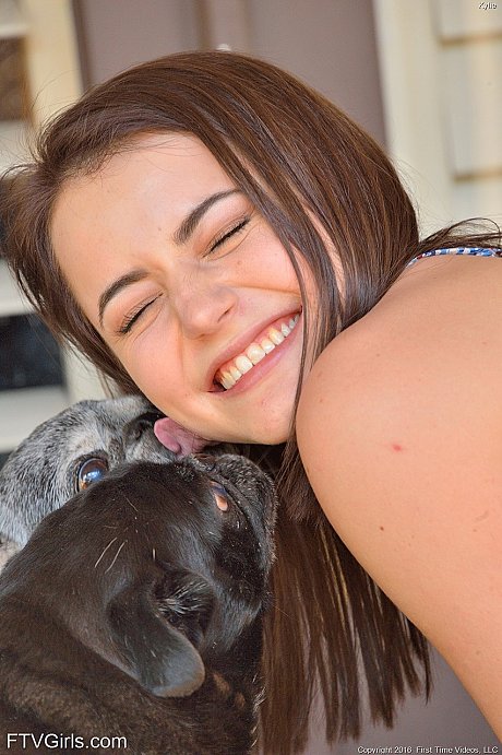 Fine brunette Kylie doffs her white outfit and reveals her fantastic body - Image 15 of 20  in Legs category   featuring Kylie Quinn 