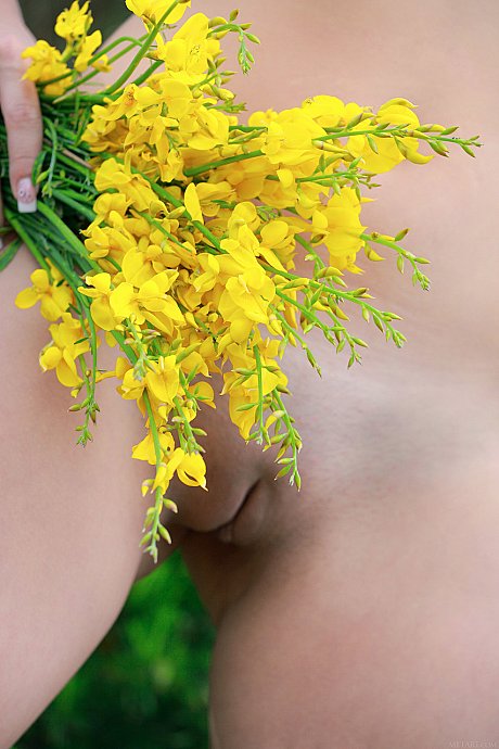 Naturally busty exhibitionist Violla A posing naked in the hills - Image 17 of 20  in Model category   featuring Violla A 