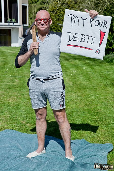 Teenie cutie Vinna Reed gets stripped & pounded by older men in a threesome - Image 2 of 20  in Close Up category   featuring John, Vinna Reed, Hugo, Jan, Jean Claude, David 