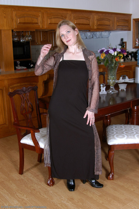 Hot MILF Carrie shows her lickable snatch & sweet tits in stockings & boots - #1084934