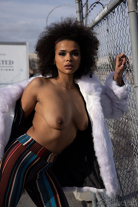 Wicked performed by Alina Ali Hot Images - Image 9 of 21  in Pantyhose category   featuring Alina Ali 