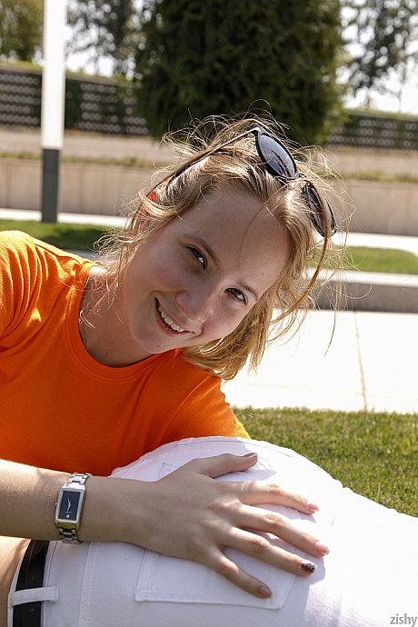 Amateur hotties Diana Sedova and Victoria Minina flash their boobies in public - Image 4 of 12  in Outdoor category   featuring Victoria Minina, Diana Sedova 