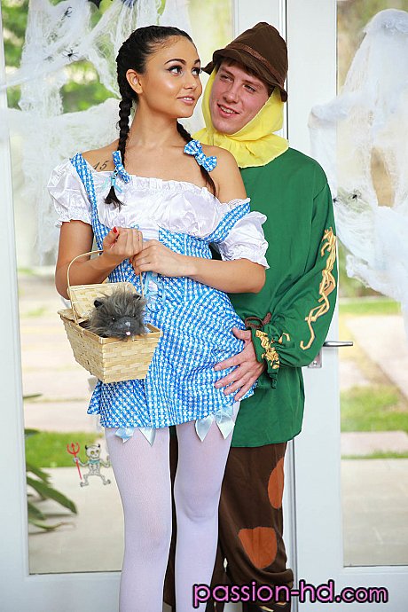 Leggy brunette teenie Ariana Marie spreads her shaved vagina in a Dorothy costume - Image 3 of 16  in Pussy category   featuring Ariana Marie