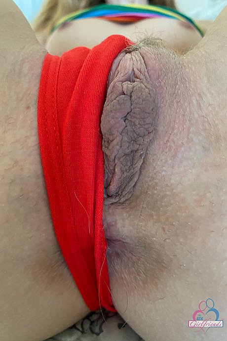 Little amateur girl Riley Star shows her big butt & moist twat up close - Image 8 of 20  in Pussy category   featuring Riley Star 