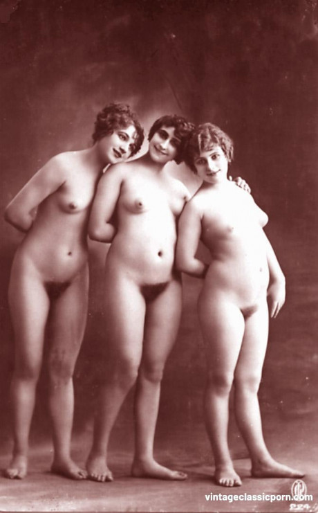 Ravishing French women show their nice tits & trimmed cunts in a vintage scene - #875358