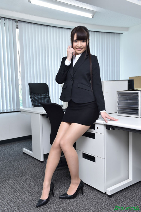 Hot asian Natsuki Hasegawa has her silky snatch creampied in an office quickie - #1472748