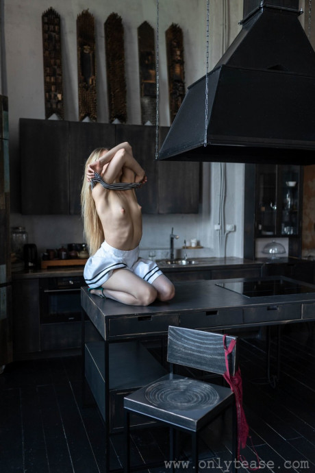 Magnificent blondie Alexia Fox teases with her body in hot cuisine solo - #413858