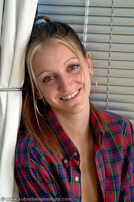 Petite amateur Kim B giving her tight trimmed snatch deep strokes with a dildo - Image 5 of 21  in Dildo category   featuring Kim B 
