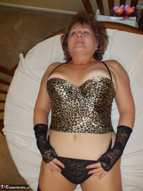 Old chick Busty Bliss unveils her humongous natural melons while attracting a husband man man - 10 of 16  Mature   featuring Busty Bliss 