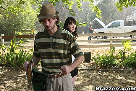 Sweet MILF with enormous titties RayVeness blowing a giant penis in reality - Image 4 of 16  in Outdoor category   featuring Rayveness, Johnny Sins 