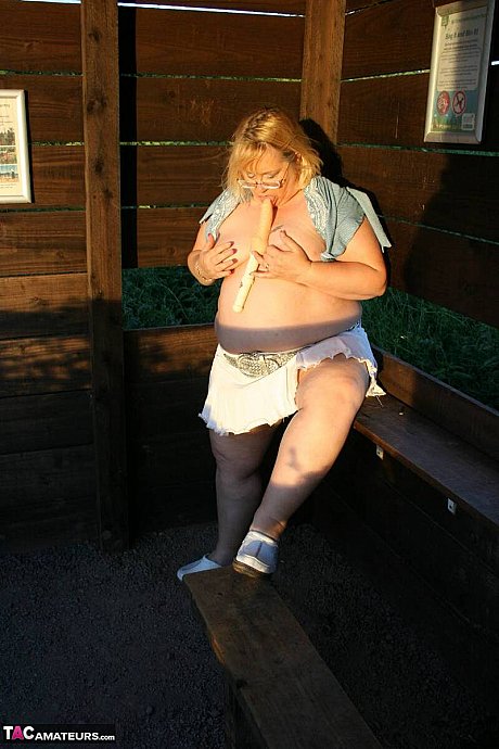 Old fatty Lexie Cummings masturbates with a sex toy in a backyard - Image 3 of 16  in Dildo category   featuring Lexie Cummings 