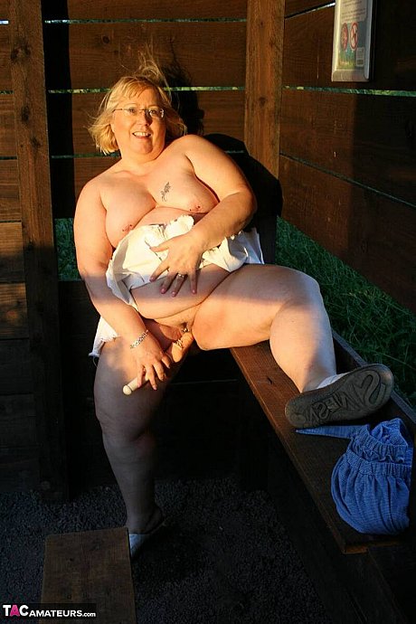 Old fatty Lexie Cummings masturbates with a sex toy in a backyard - Image 9 of 16  in Dildo category   featuring Lexie Cummings 