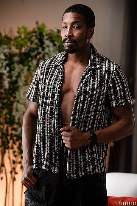 Pure Taboo performed by Isiah Maxwell, Summer Col Sex Gallery - Image 2 of 20  in Cumshot category   featuring Isiah Maxwell, Summer Col 