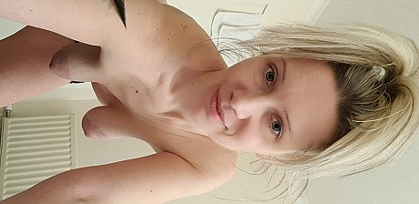 Blonde solo model takes self shots during a totally naked session - Image 11 of 20  in Close Up category  