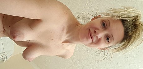 Blonde solo model takes self shots during a totally naked session - Image 20 of 20  in Close Up category  