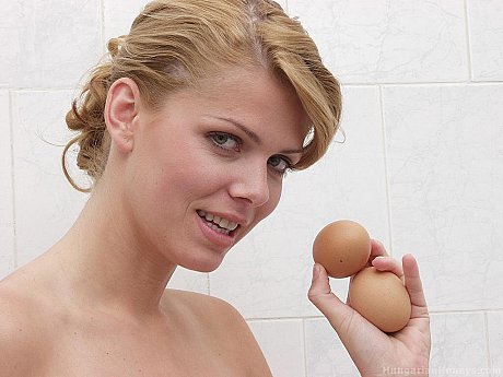 Nude slut gf girl with a landing strip vagina cracks a brown egg while taking a shower - Image 2 of 14  in Close Up category   featuring Katalin Kiraly 