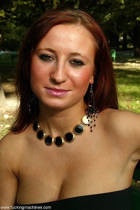 Fucking Machines Veronica - Image 3 of 18  in Outdoor category   featuring Veronica 