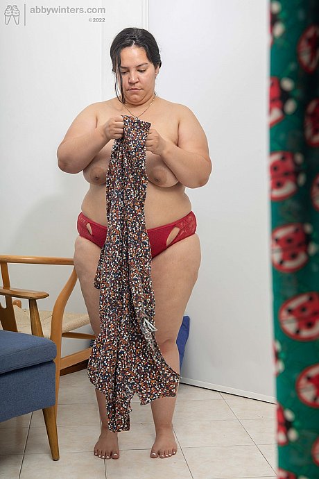 Chunky amateur with large juggs Laury gets spied on while getting dressed - Image 10 of 20  in Amateur category   featuring Laury 